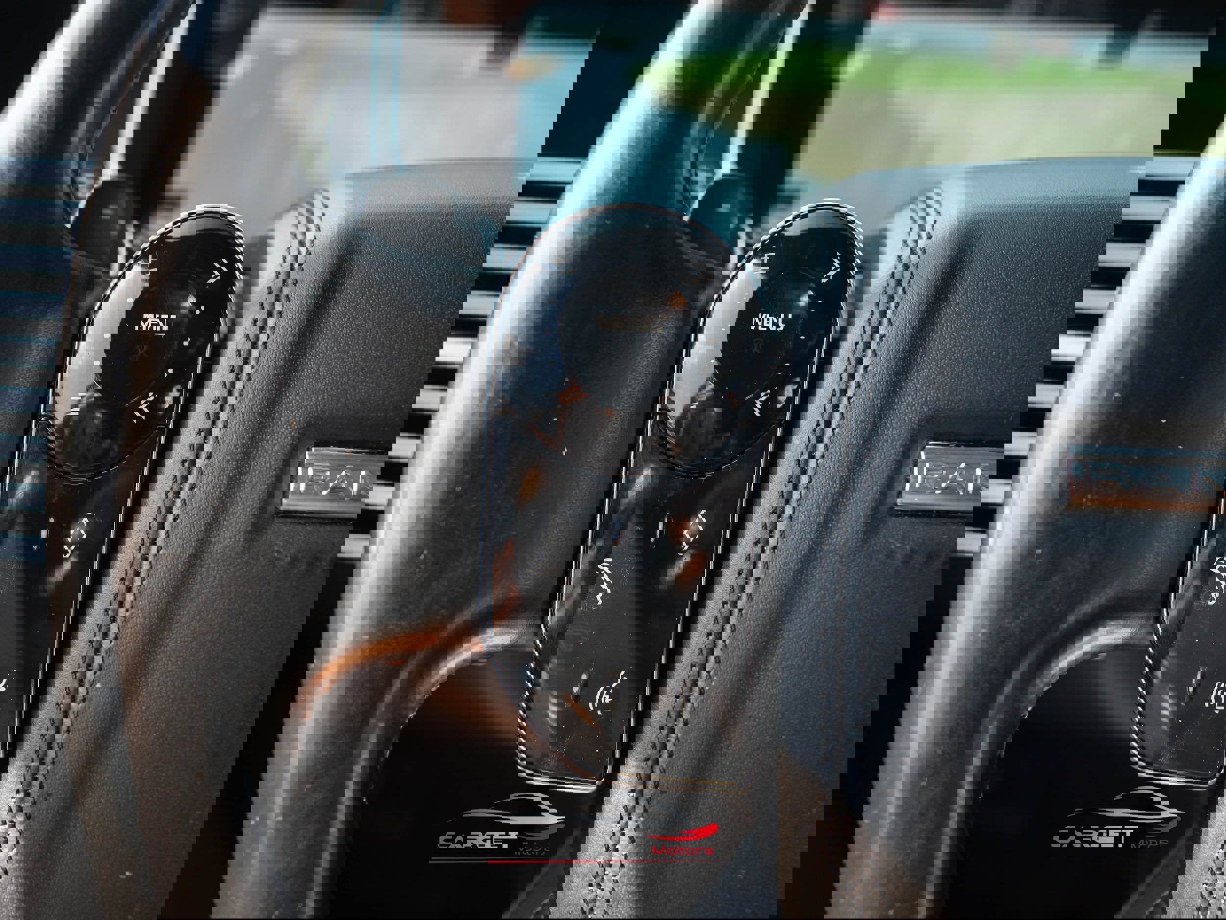 Used 2020 Land Rover Range Rover HSE image 26