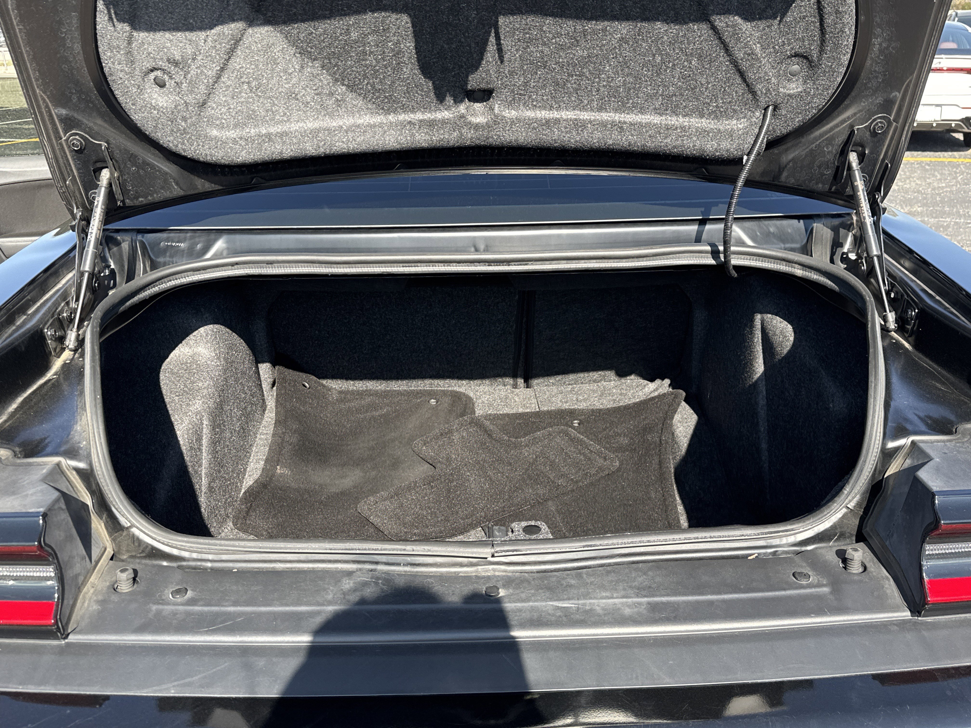 Used 2023 Dodge Challenger SXT w/ Blacktop Package image 8