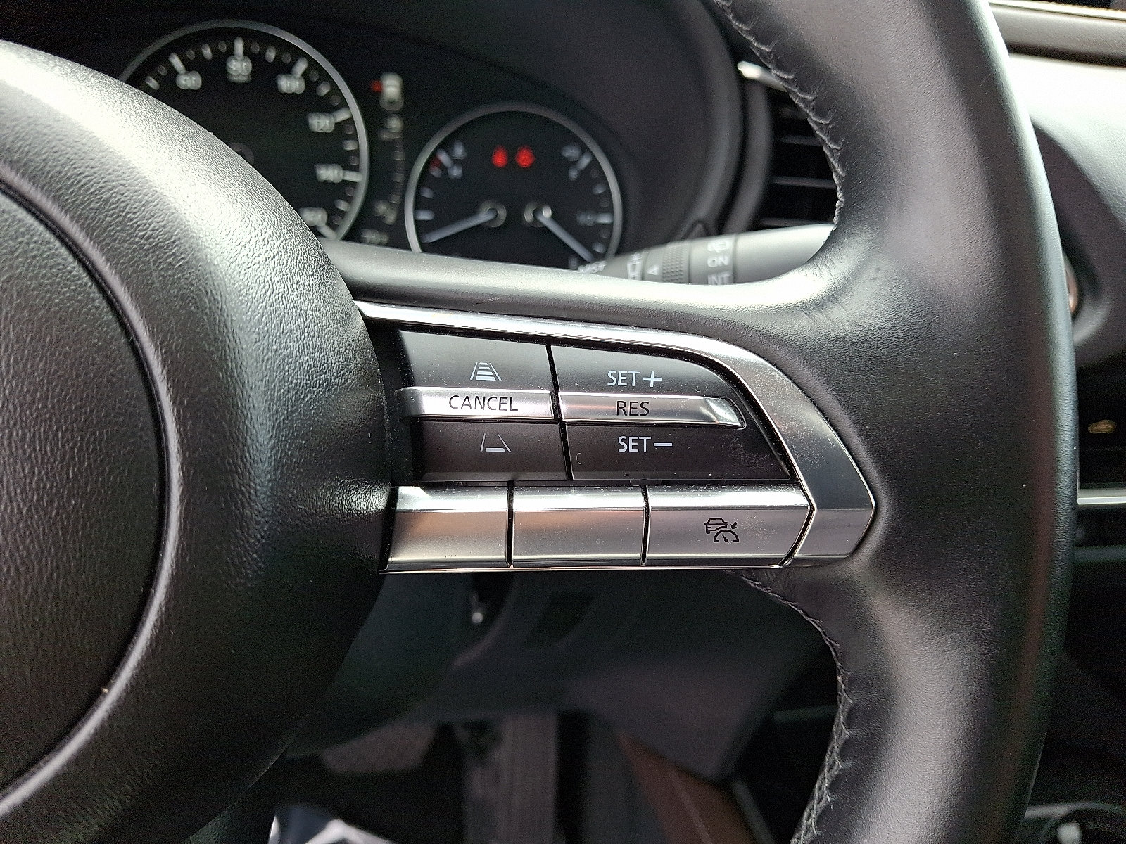 Used 2023 MAZDA CX-30 AWD 2.5 S w/ Premium Package image 22