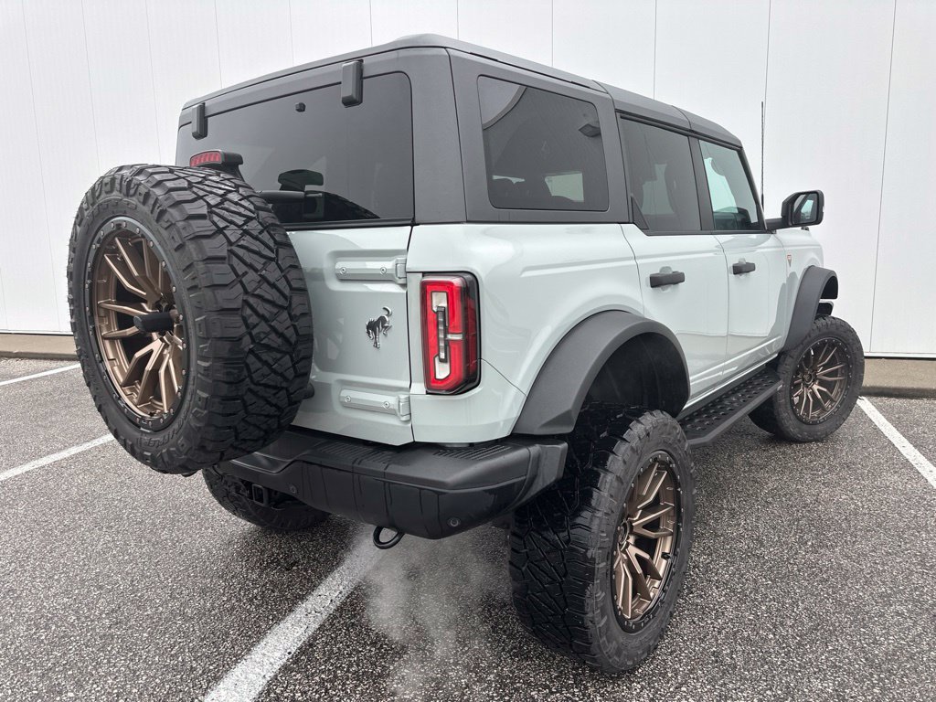 Certified 2023 Ford Bronco Badlands w/ Sasquatch Package AWD/4WD image 7