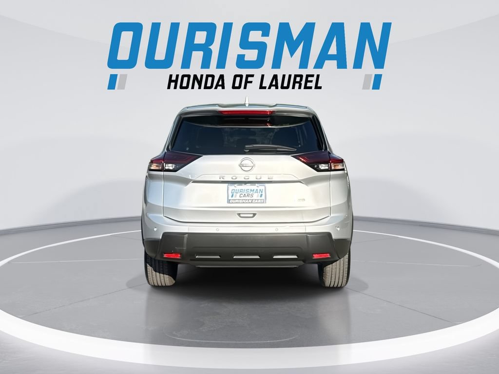 Used 2025 Nissan Rogue SV AWD/4WD image 7