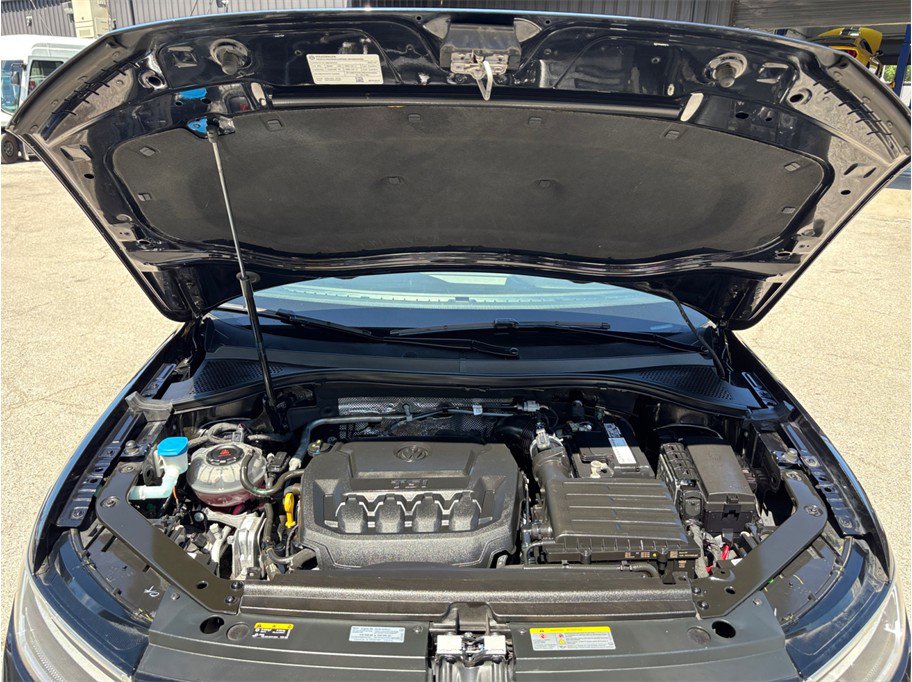 Used 2022 Volkswagen Tiguan SE R-Line FWD image 48