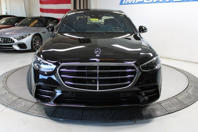 Used 2024 Mercedes-Benz S 580e 4MATIC Sedan image 3