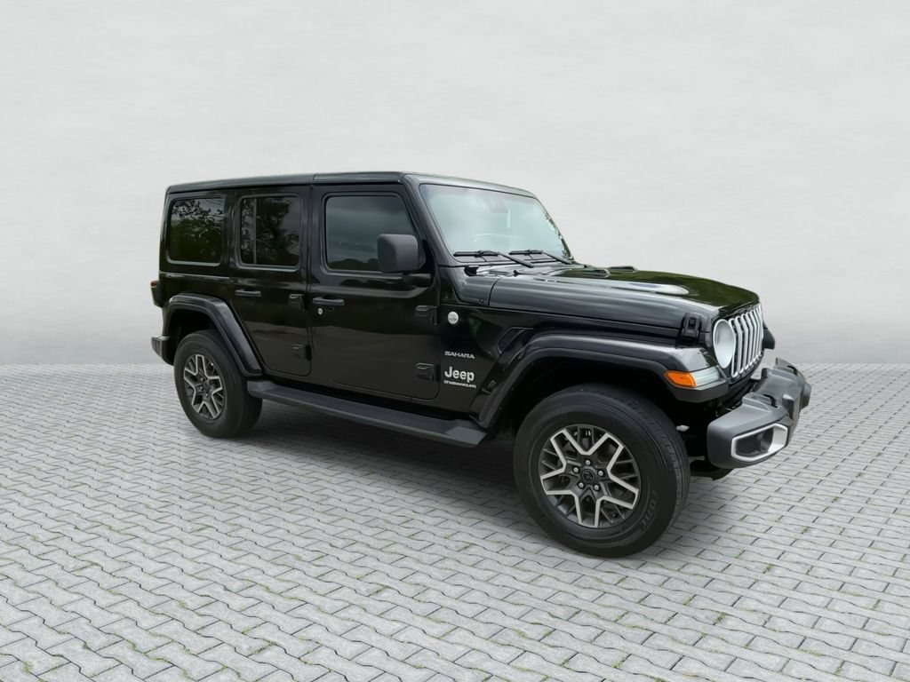 Used 2024 Jeep Wrangler Unlimited Sahara AWD/4WD image 2