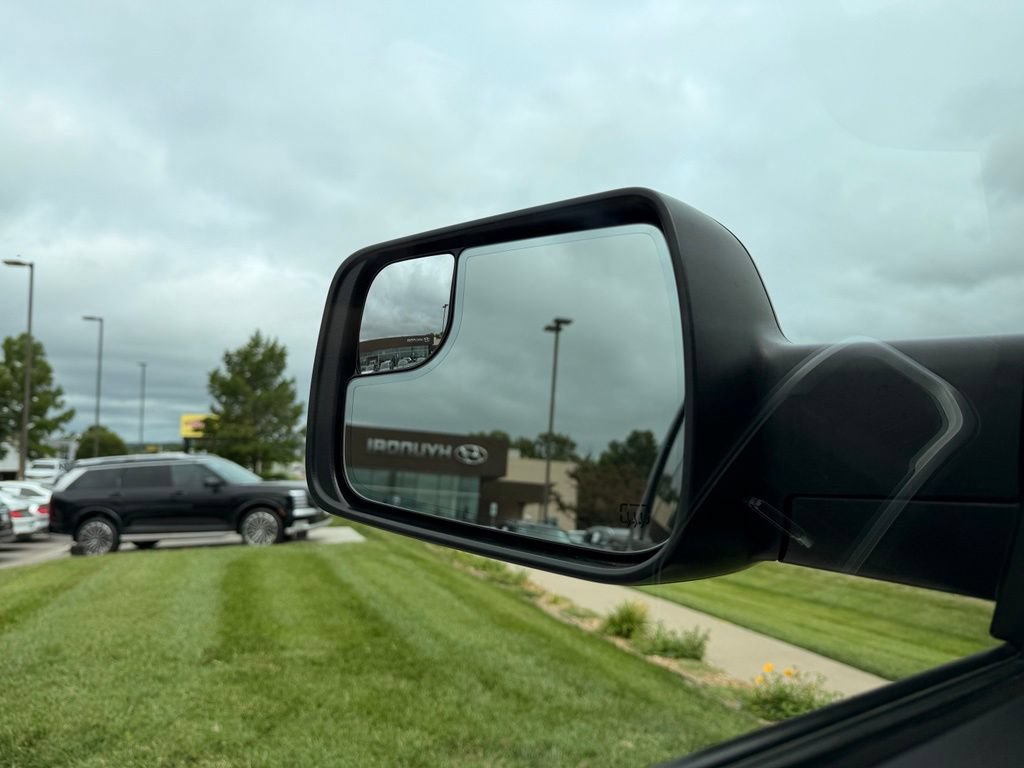 Used 2019 RAM 1500 Big Horn AWD/4WD image 17
