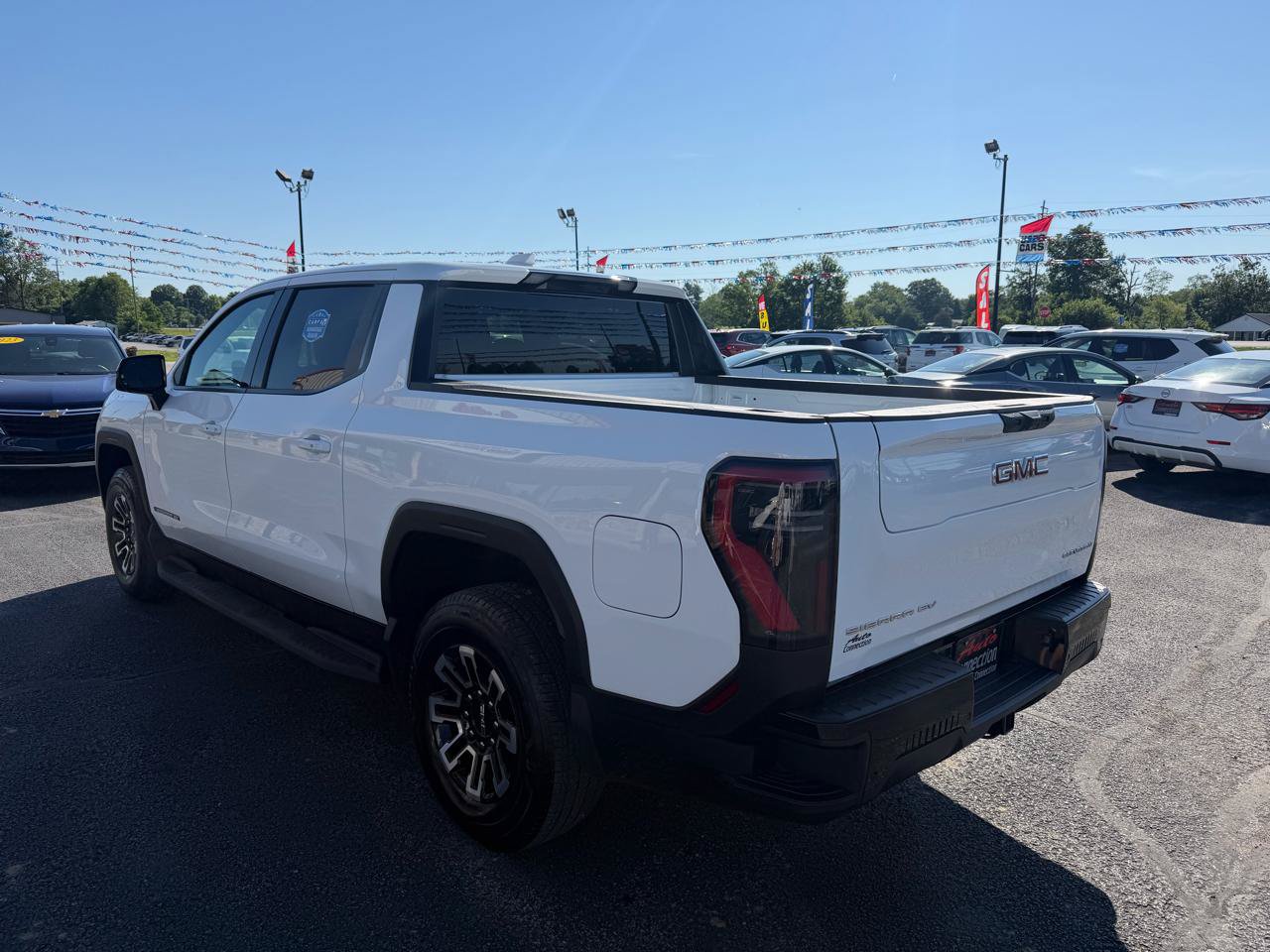 Used 2026 GMC Sierra EV Elevation AWD/4WD image 7