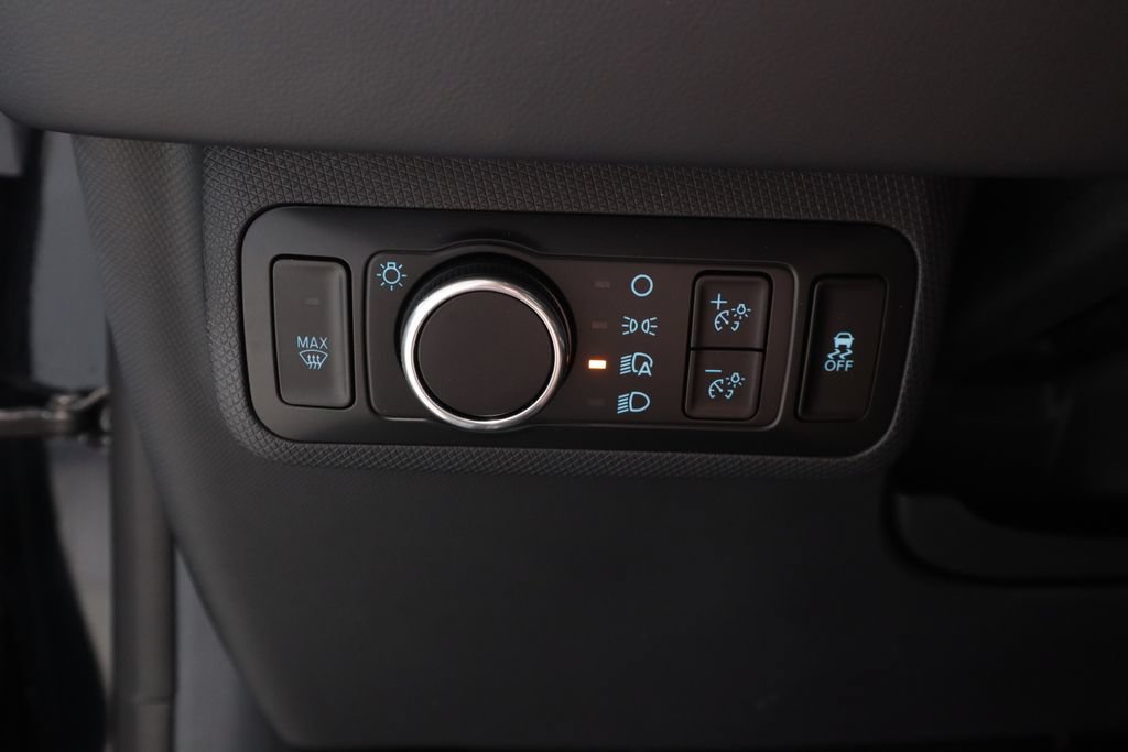 Certified 2025 Ford Mustang Mach-E Premium AWD/4WD image 28