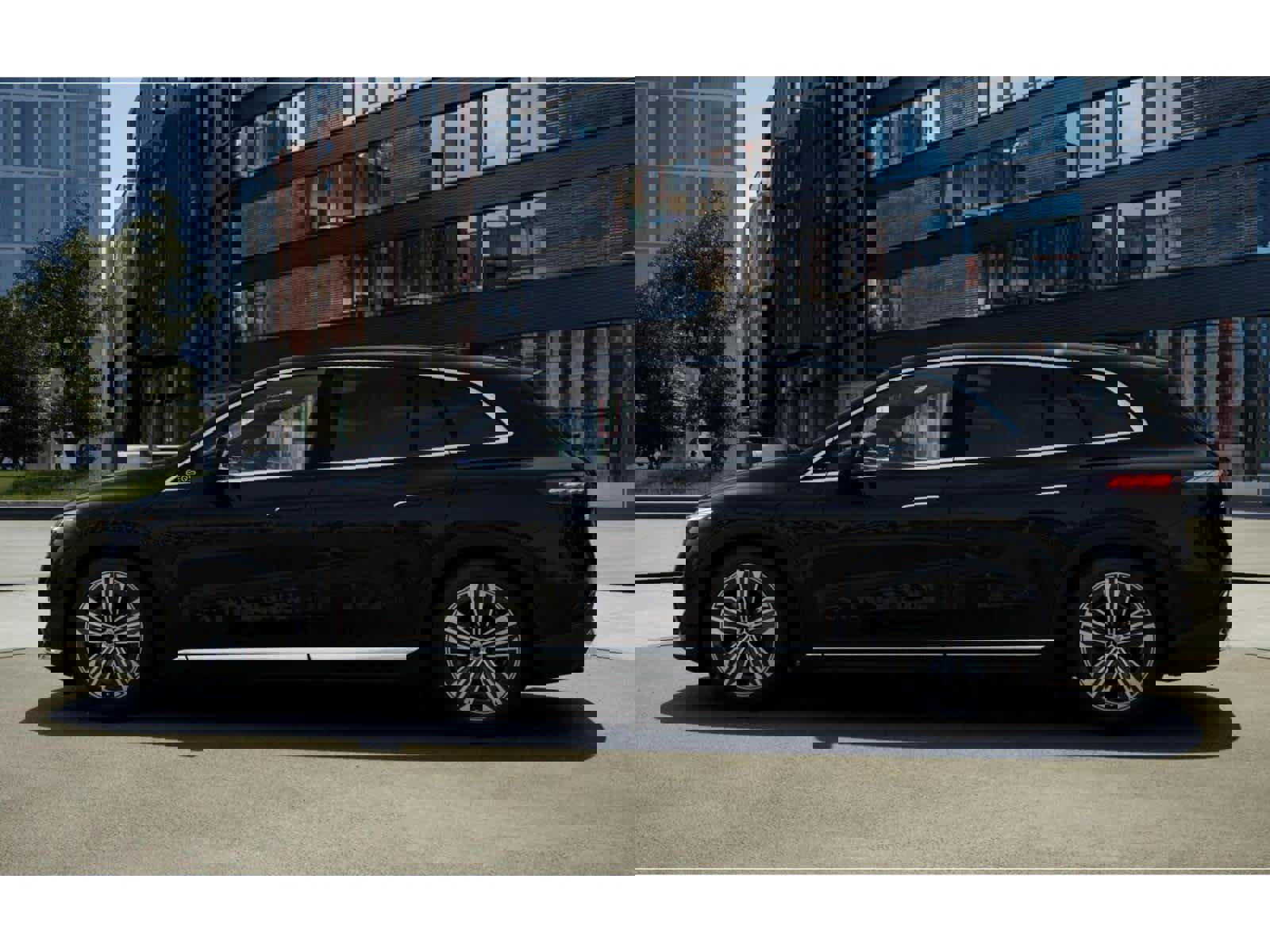 New 2026 Mercedes-Benz EQS 400 4MATIC SUV image 32