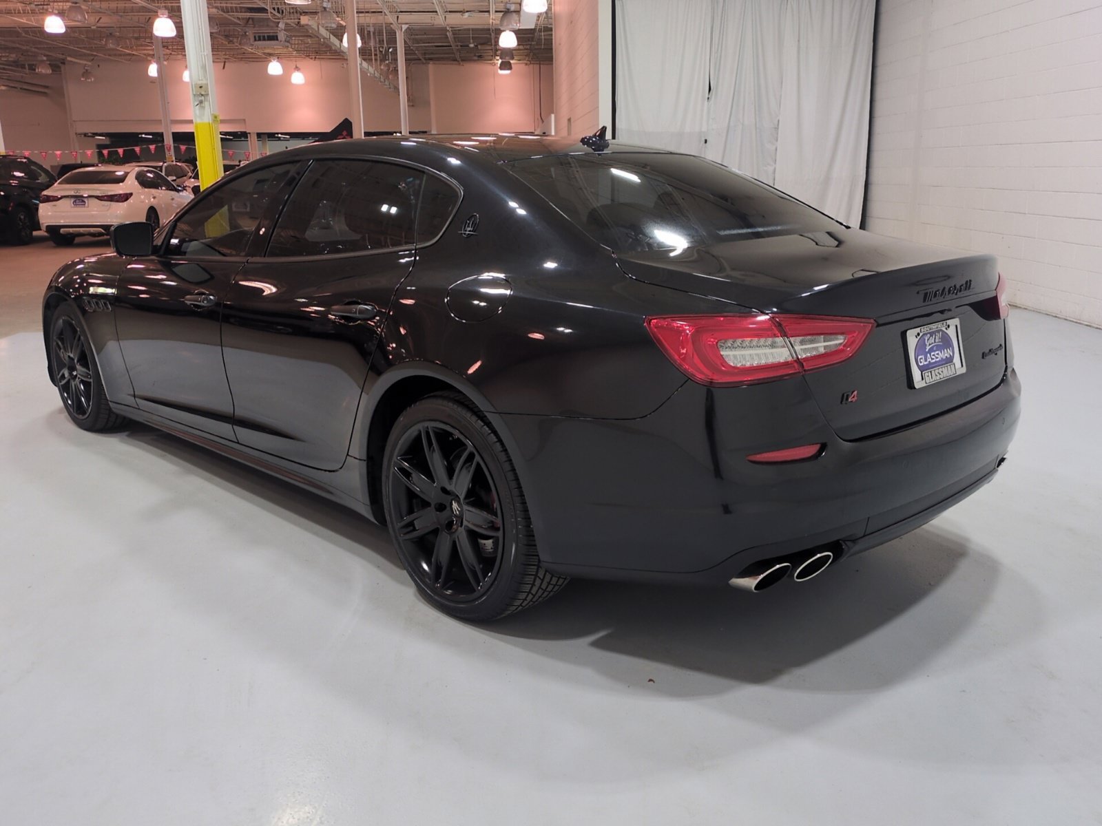 Used 2015 Maserati Quattroporte S Q4 AWD/4WD image 6