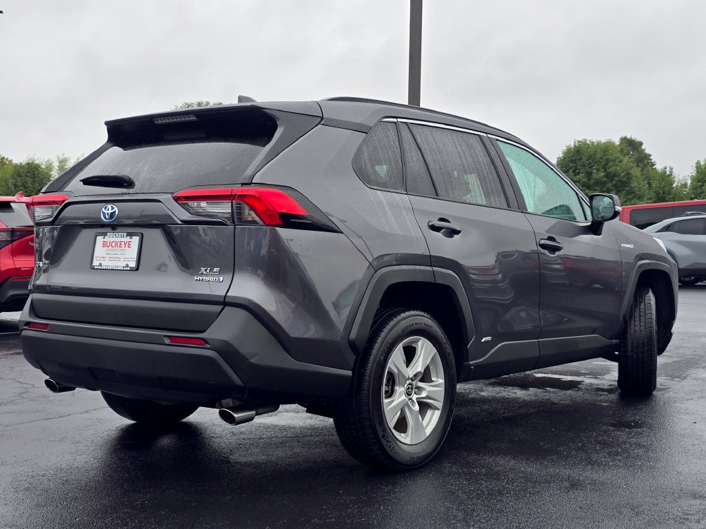Used 2021 Toyota RAV4 XLE w/ Convenience Package AWD/4WD image 8