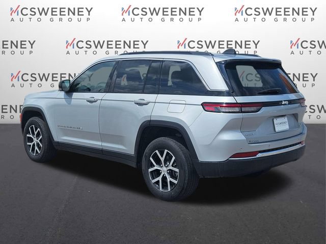 Used 2024 Jeep Grand Cherokee Limited AWD/4WD image 3