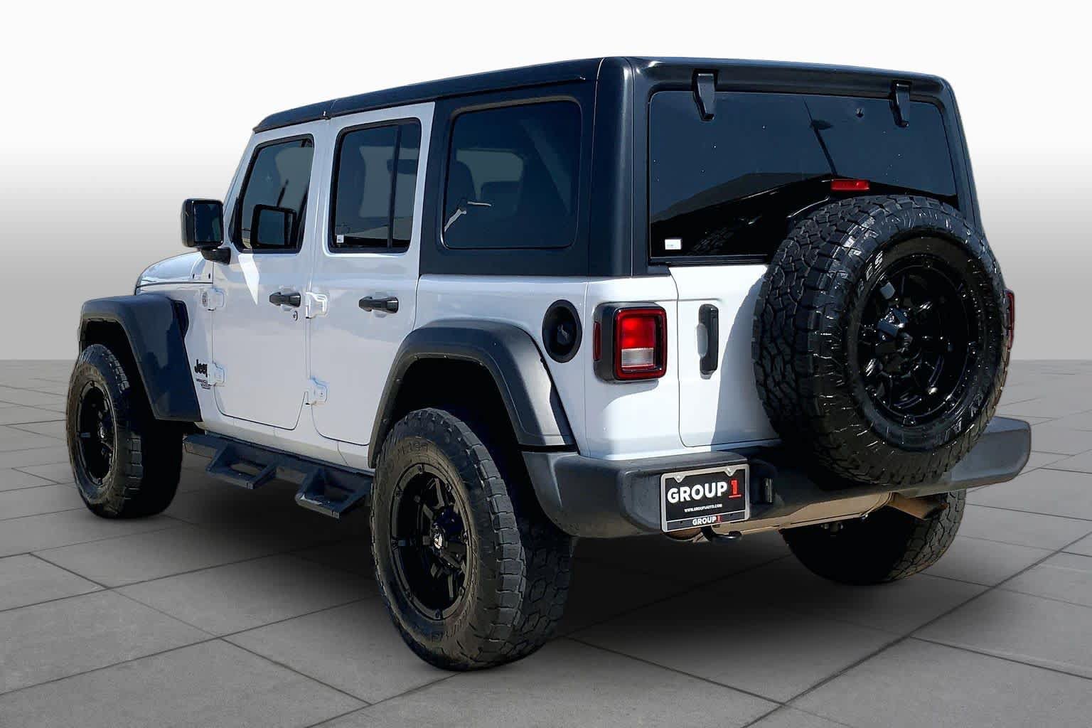 Used 2021 Jeep Wrangler Unlimited Sport AWD/4WD image 11