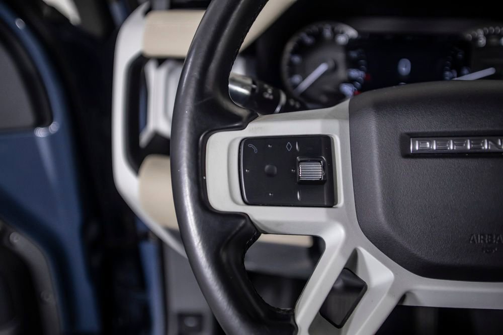 Used 2022 Land Rover Defender 110 SE image 35