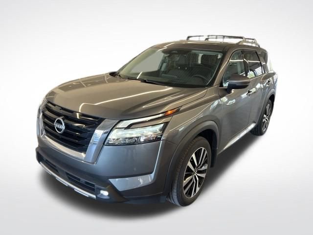 Used 2023 Nissan Pathfinder Platinum w/ Cargo Package image 5
