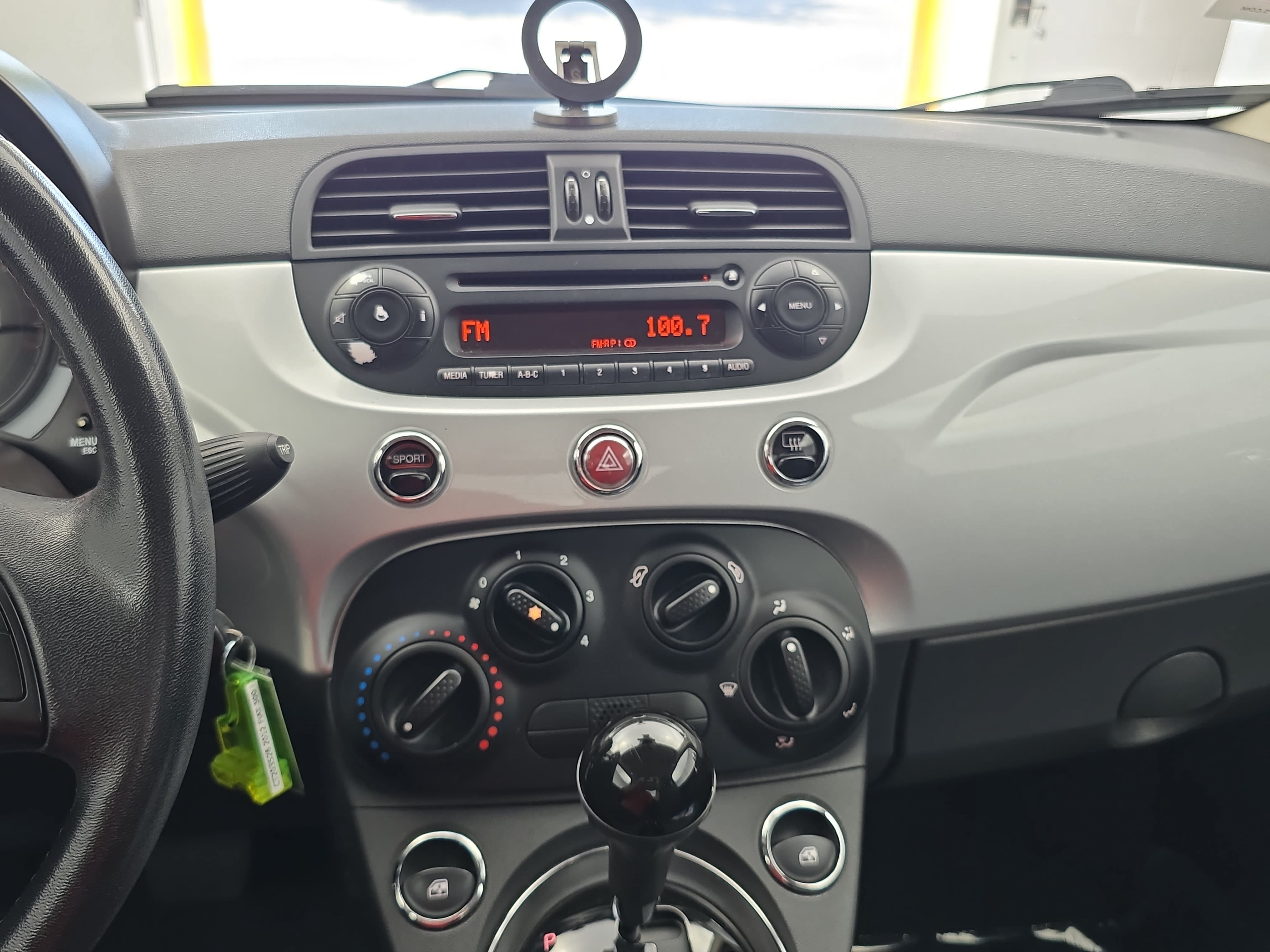 Used 2012 FIAT 500 Pop FWD image 19