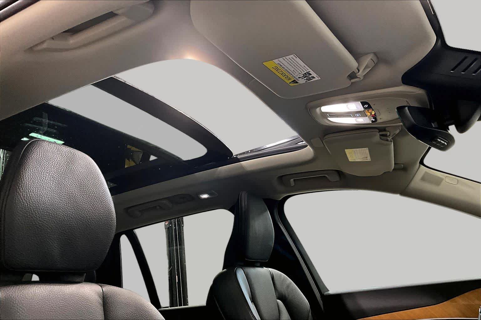 Certified 2024 Volvo XC90 B6 Plus w/ Protection Package Premier AWD/4WD image 14