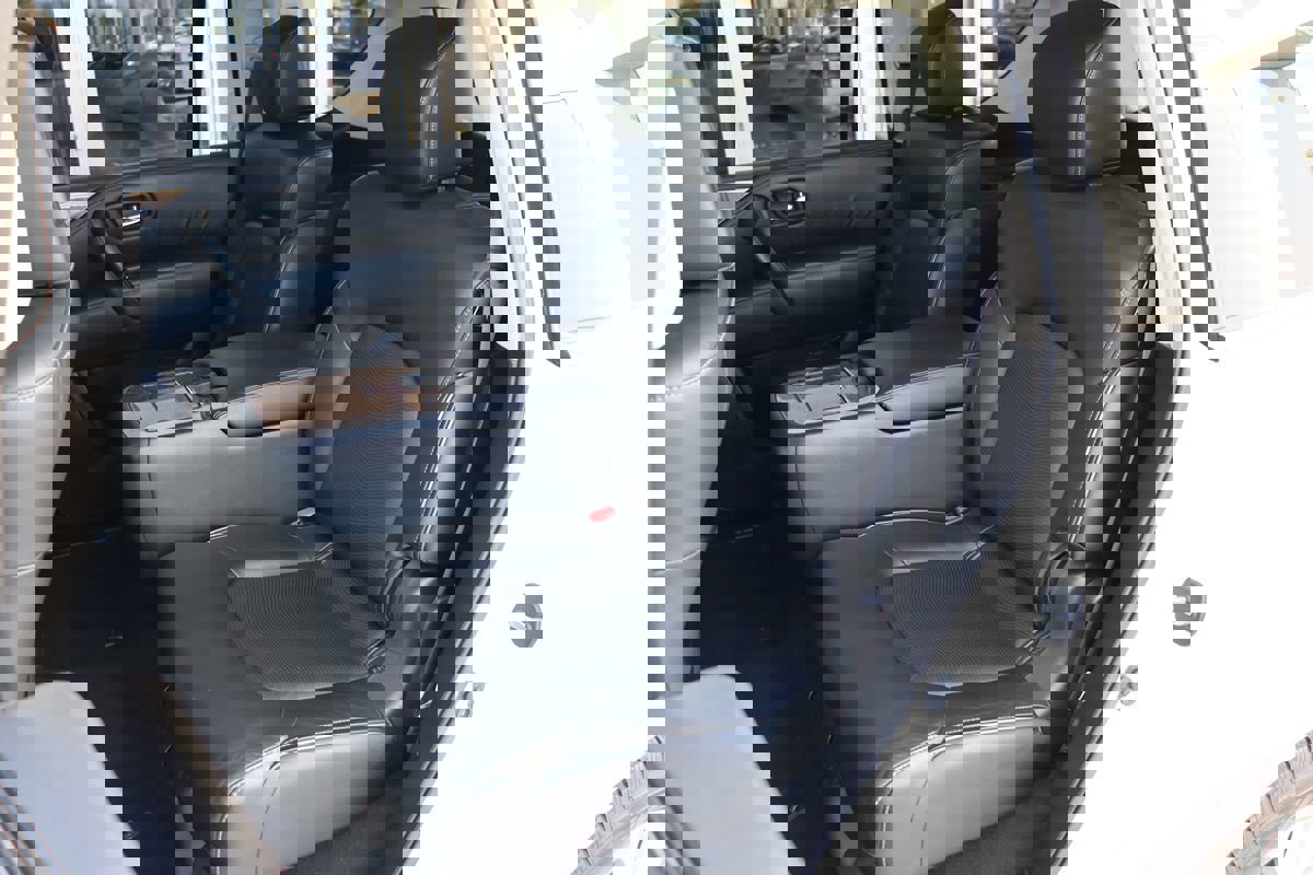 Used 2016 INFINITI QX80 Luxe w/ 22" Wheel Package image 43