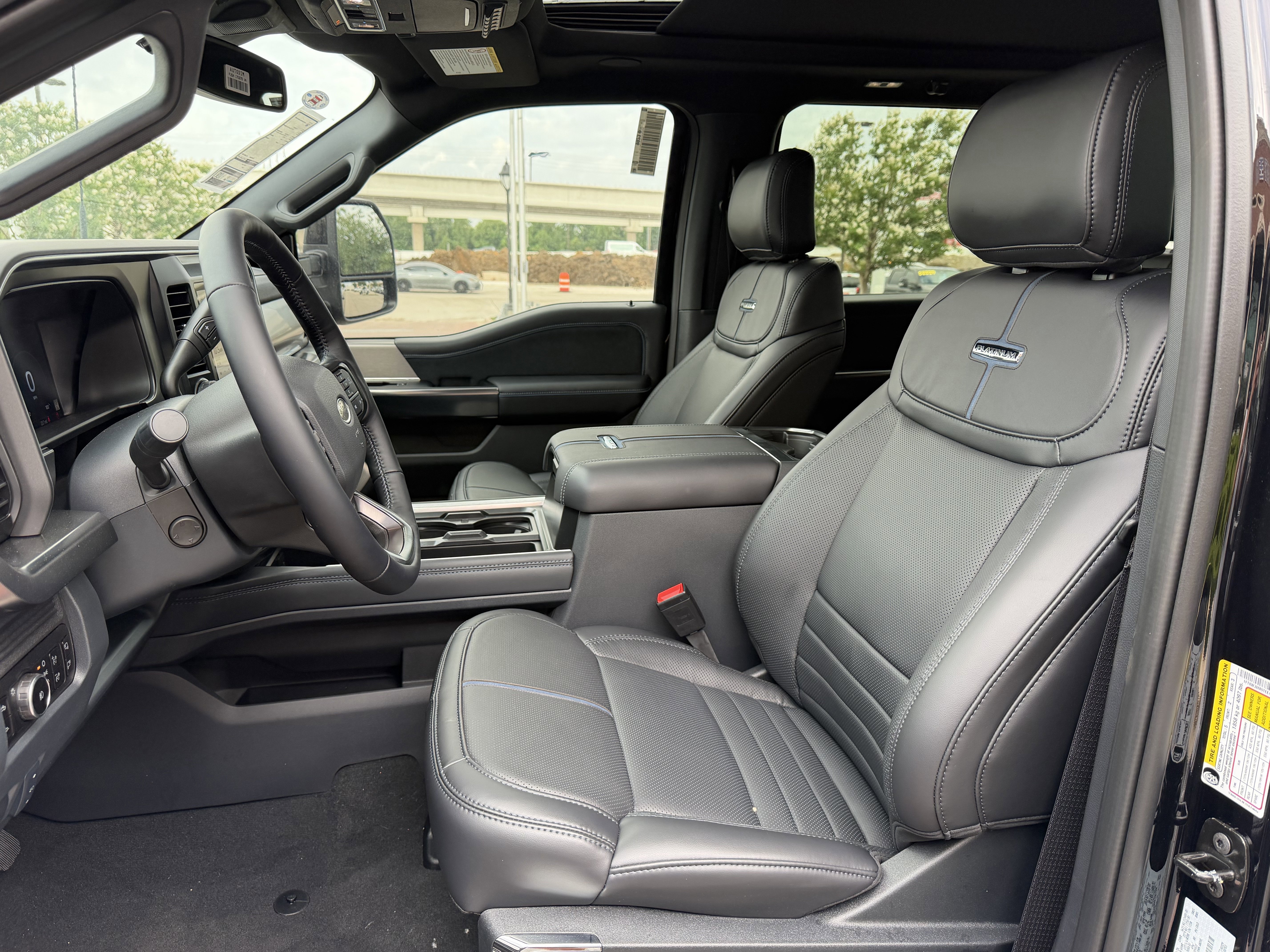 New 2026 Ford F350 Platinum w/ FX4 Off-Road Package AWD/4WD image 22