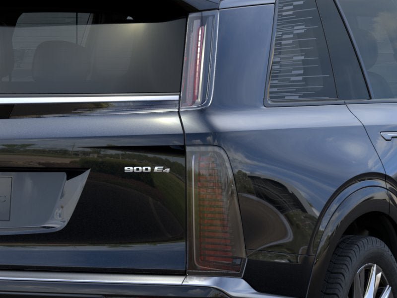 New 2026 Cadillac Vistiq Premium Luxury w/ LPO, Floor Liner Package AWD/4WD image 11