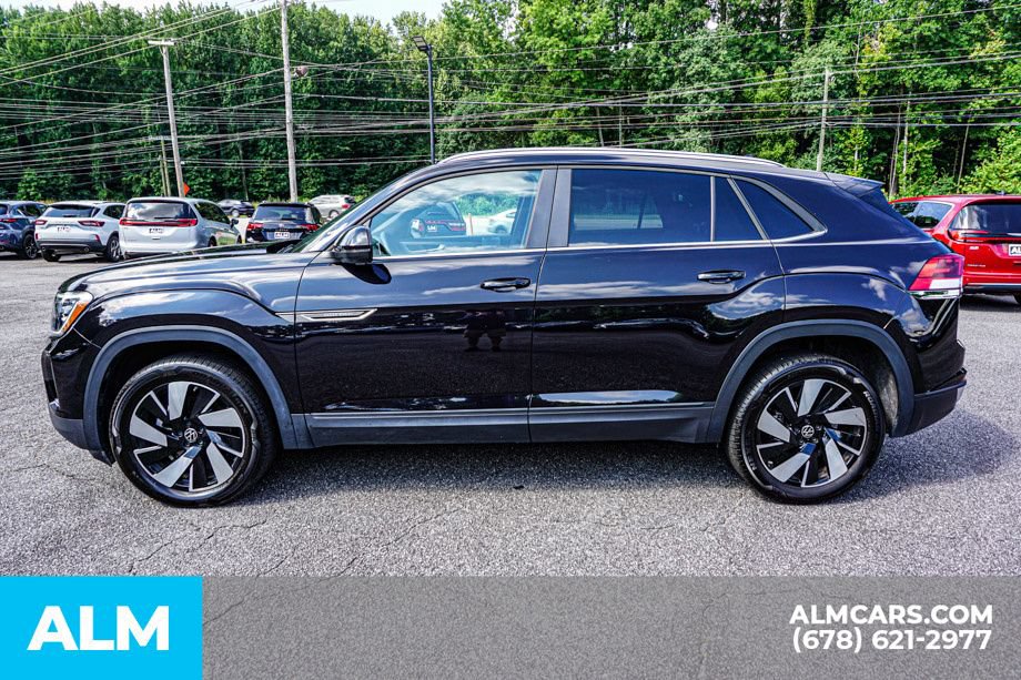 Used 2025 Volkswagen Atlas Cross Sport SE FWD image 6