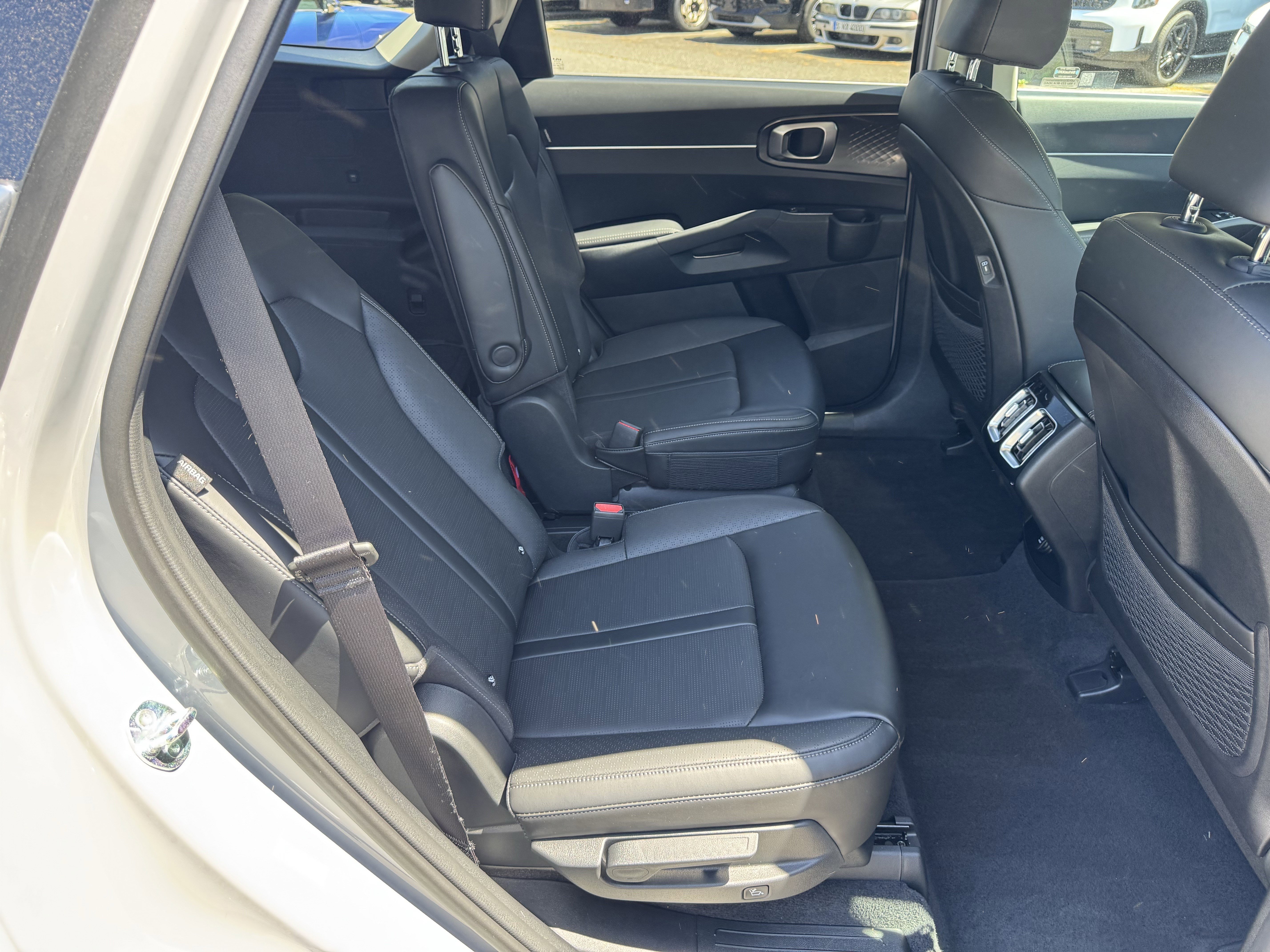 Used 2025 Kia Sorento EX w/ Panoramic Sunroof Package AWD/4WD image 15