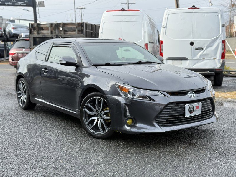 Used 2016 Scion tC image 3