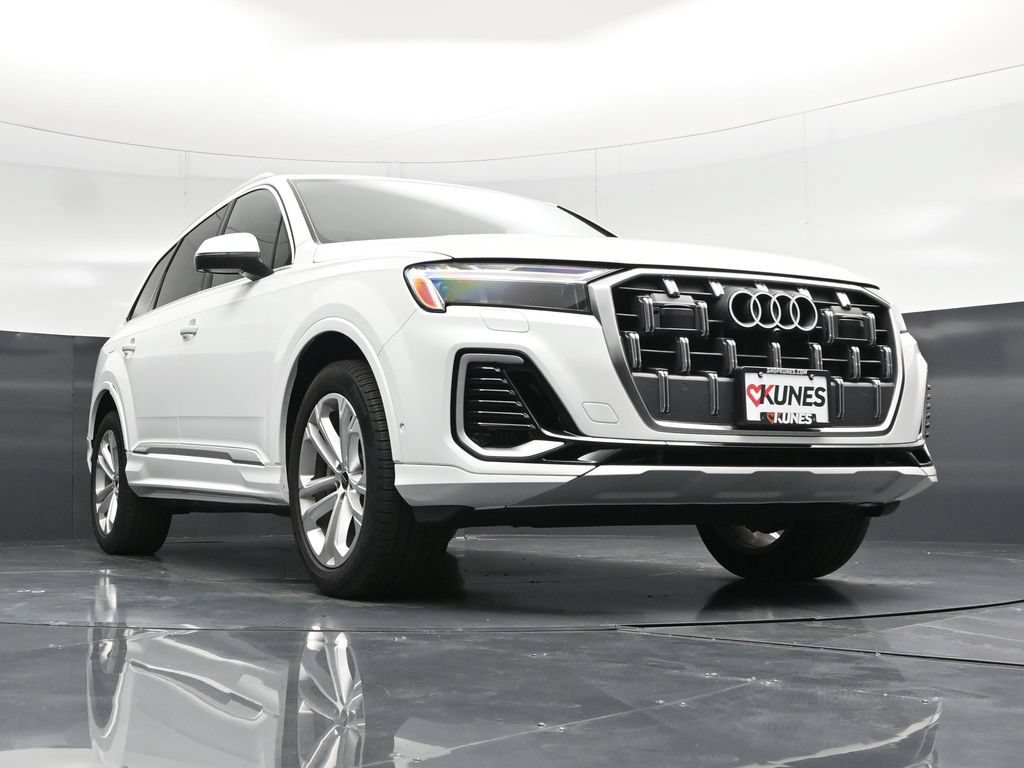Used 2025 Audi Q7 3.0T Premium Plus AWD/4WD image 54