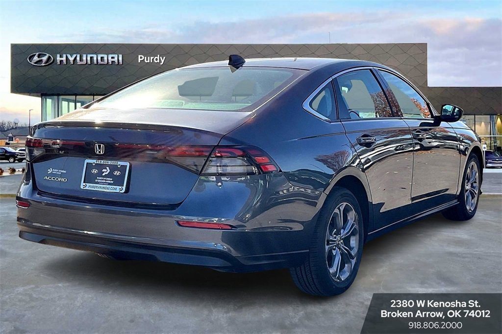 Used 2024 Honda Accord EX image 9