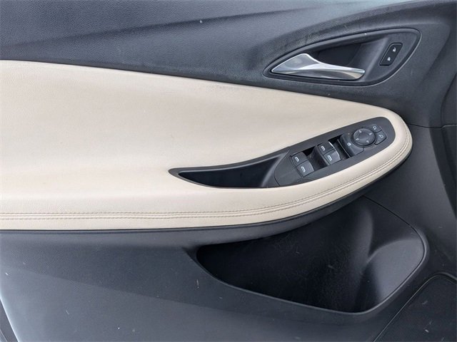 Used 2021 Buick Encore GX Select image 14