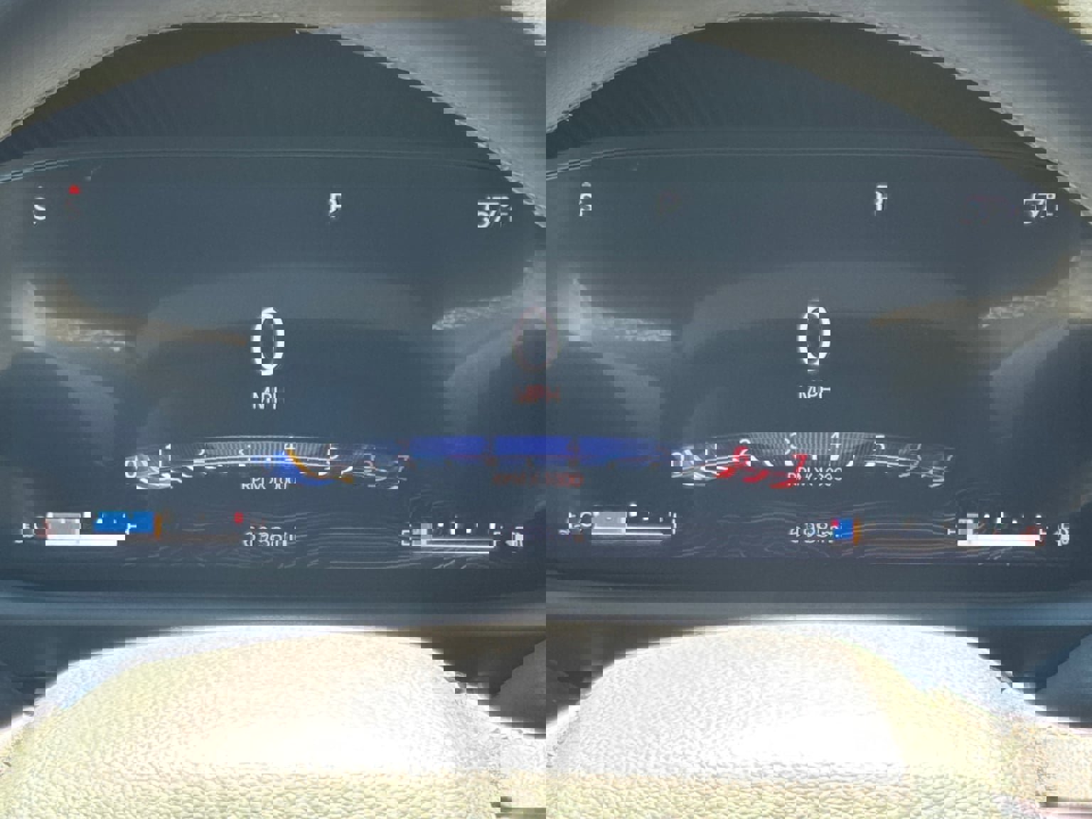 Used 2023 Jeep Wagoneer 4WD image 14