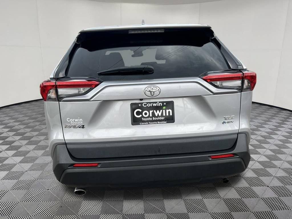 Used 2025 Toyota RAV4 XLE AWD/4WD image 6