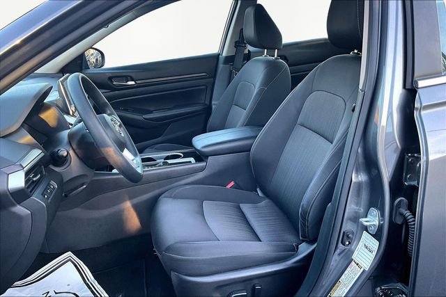 Used 2024 Nissan Altima 2.5 SV image 15