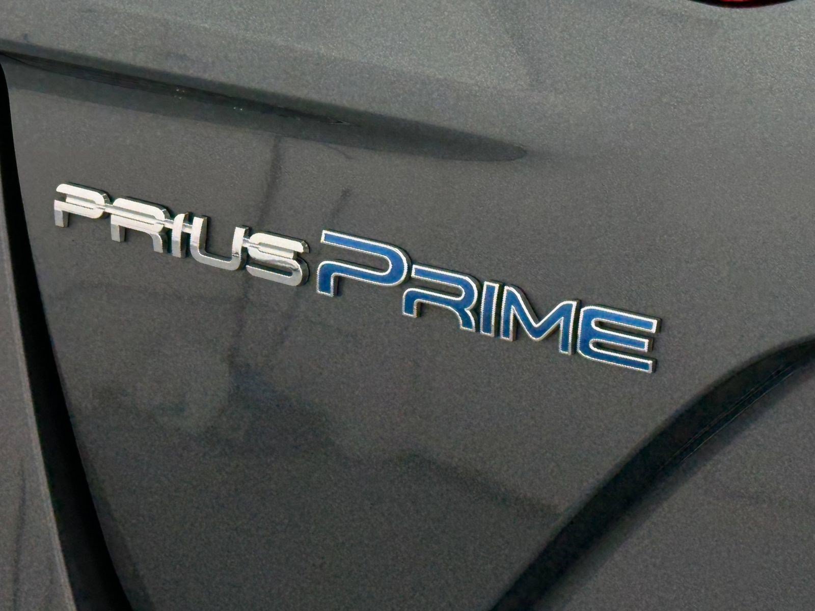 Used 2017 Toyota Prius Prime Advanced FWD image 23