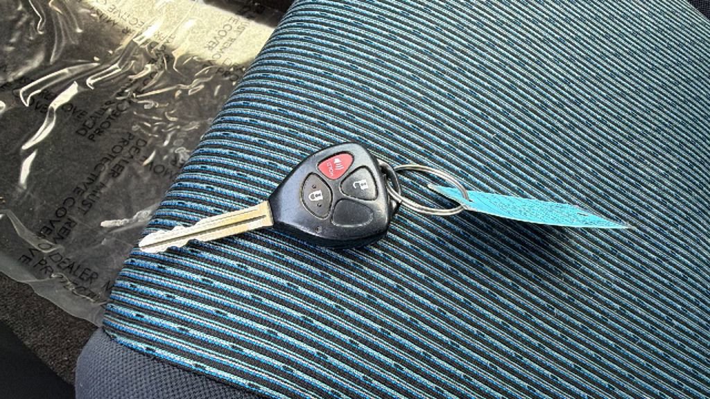 Used 2013 Toyota Yaris SE FWD image 28