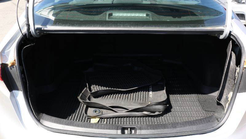 Used 2020 Toyota Corolla SE w/ SE Premium Package image 18