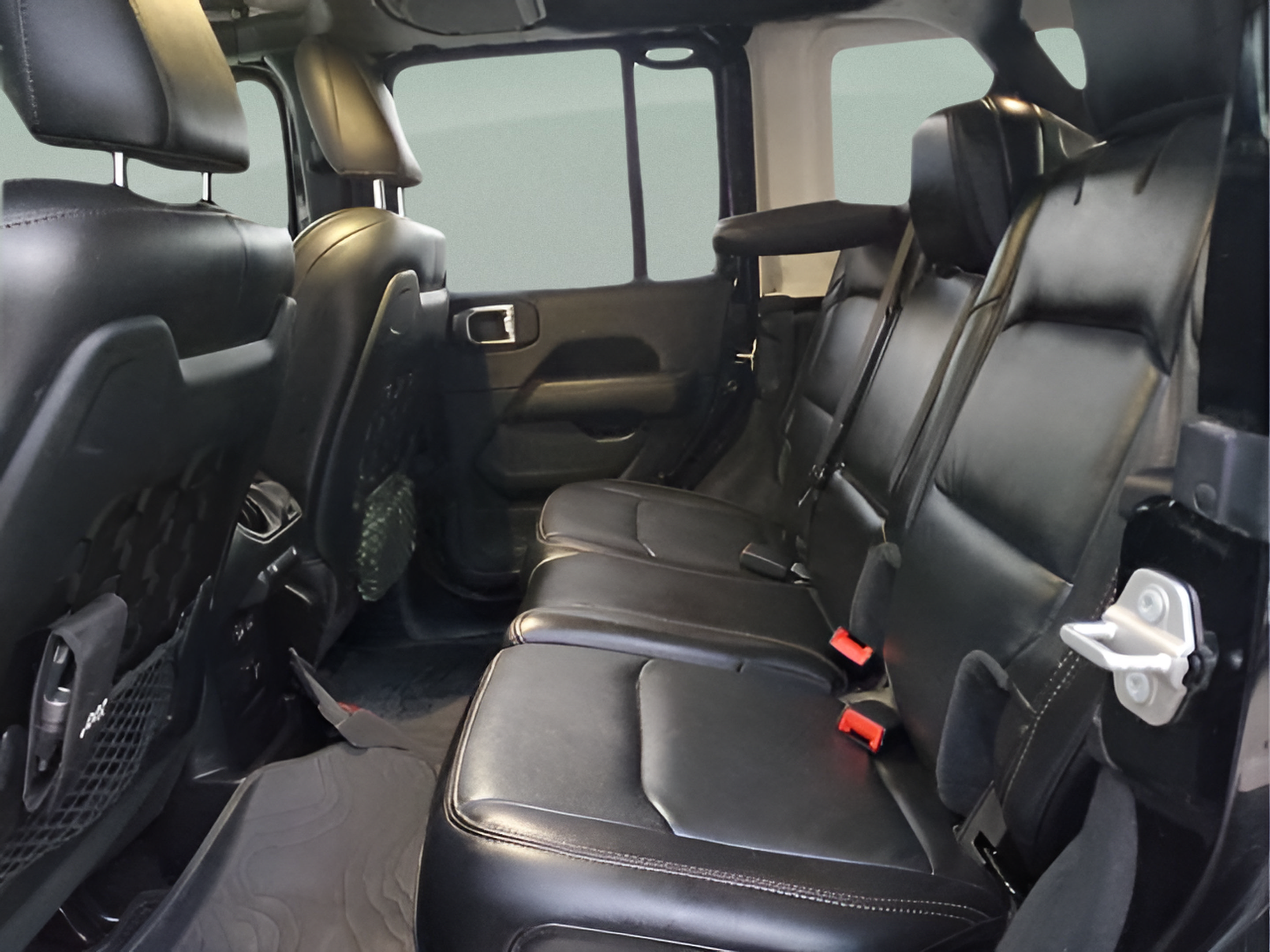 Used 2023 Jeep Wrangler Unlimited Rubicon 392 w/ Trailer Tow Package AWD/4WD image 6