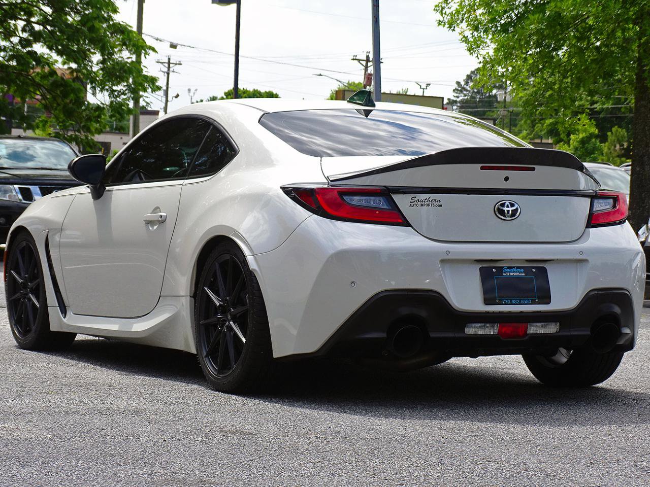 Used 2023 Toyota GR86 Premium RWD image 14