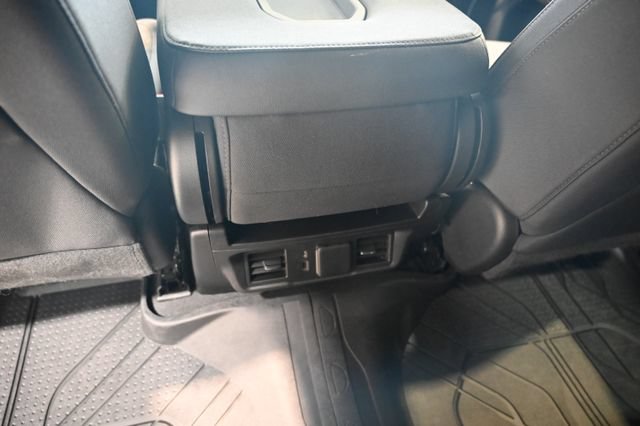 Used 2023 Chevrolet Silverado 1500 LT AWD/4WD image 24