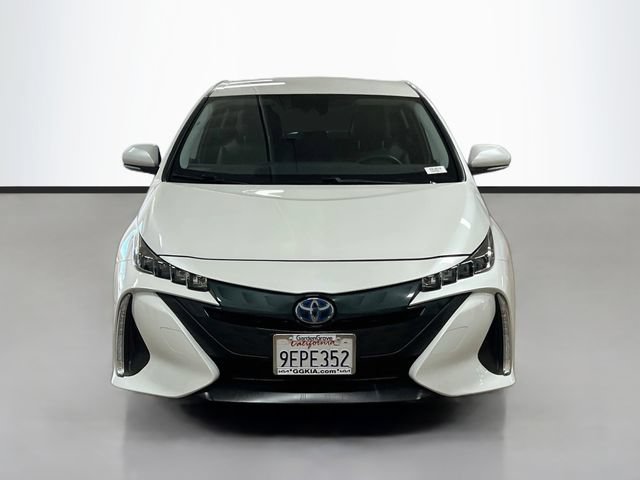 Used 2022 Toyota Prius Prime XLE FWD image 2