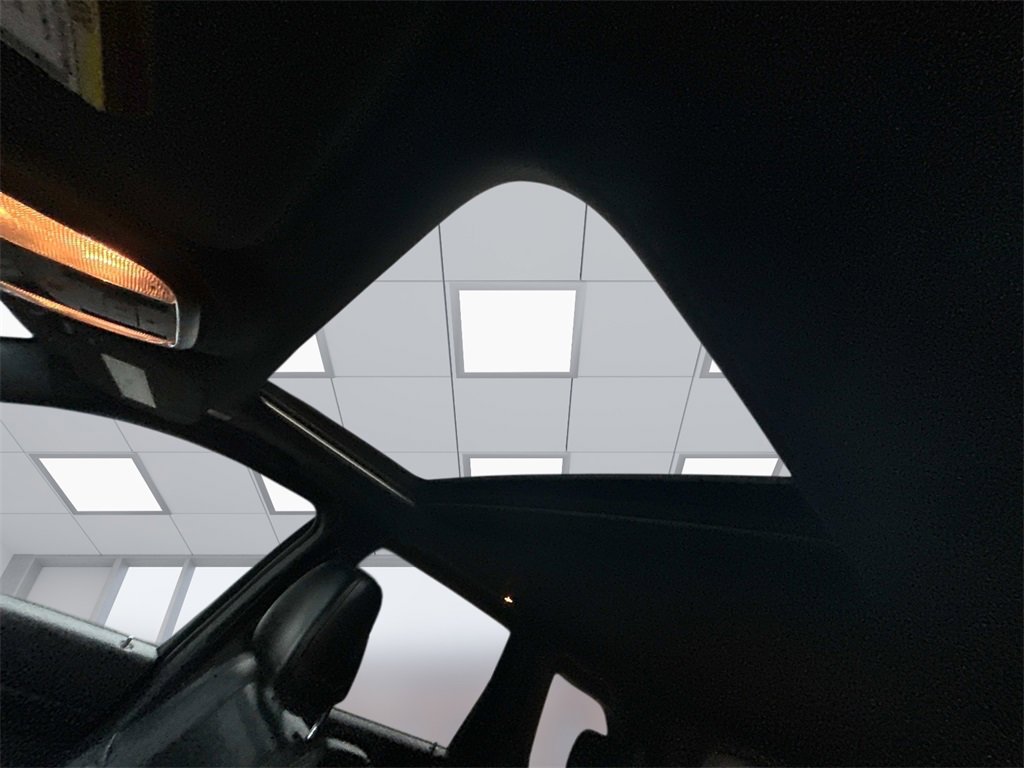 Used 2022 Jeep Grand Cherokee Laredo X image 18