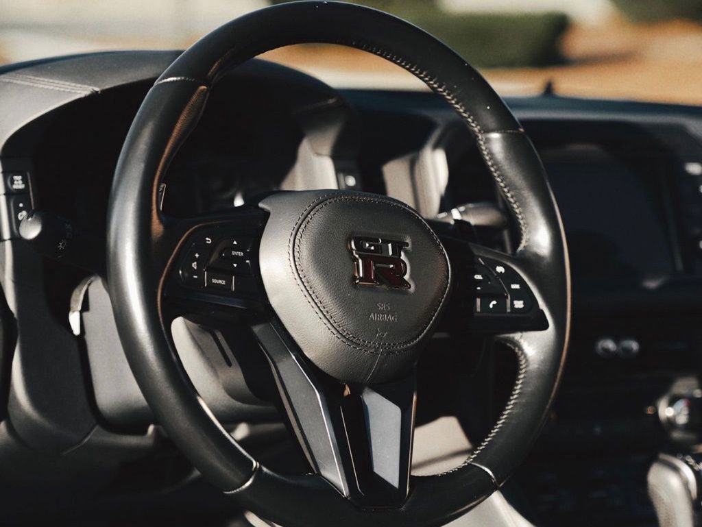 Used 2019 Nissan GT-R Premium w/ Premium Interior Package AWD/4WD image 36