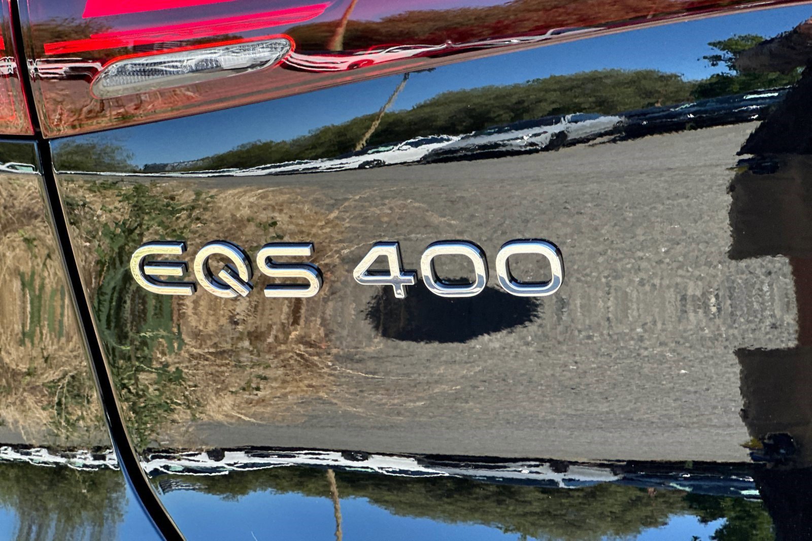 New 2026 Mercedes-Benz EQS 400 4MATIC SUV image 19