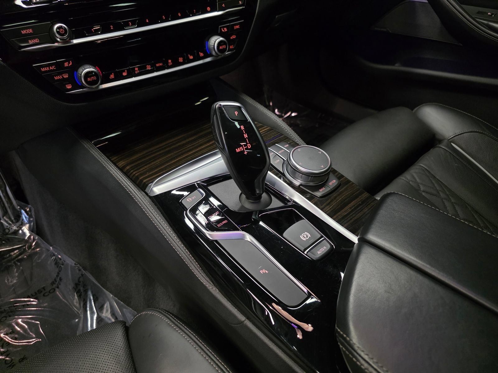 Used 2020 BMW M550i xDrive w/ Executive Package AWD/4WD image 28