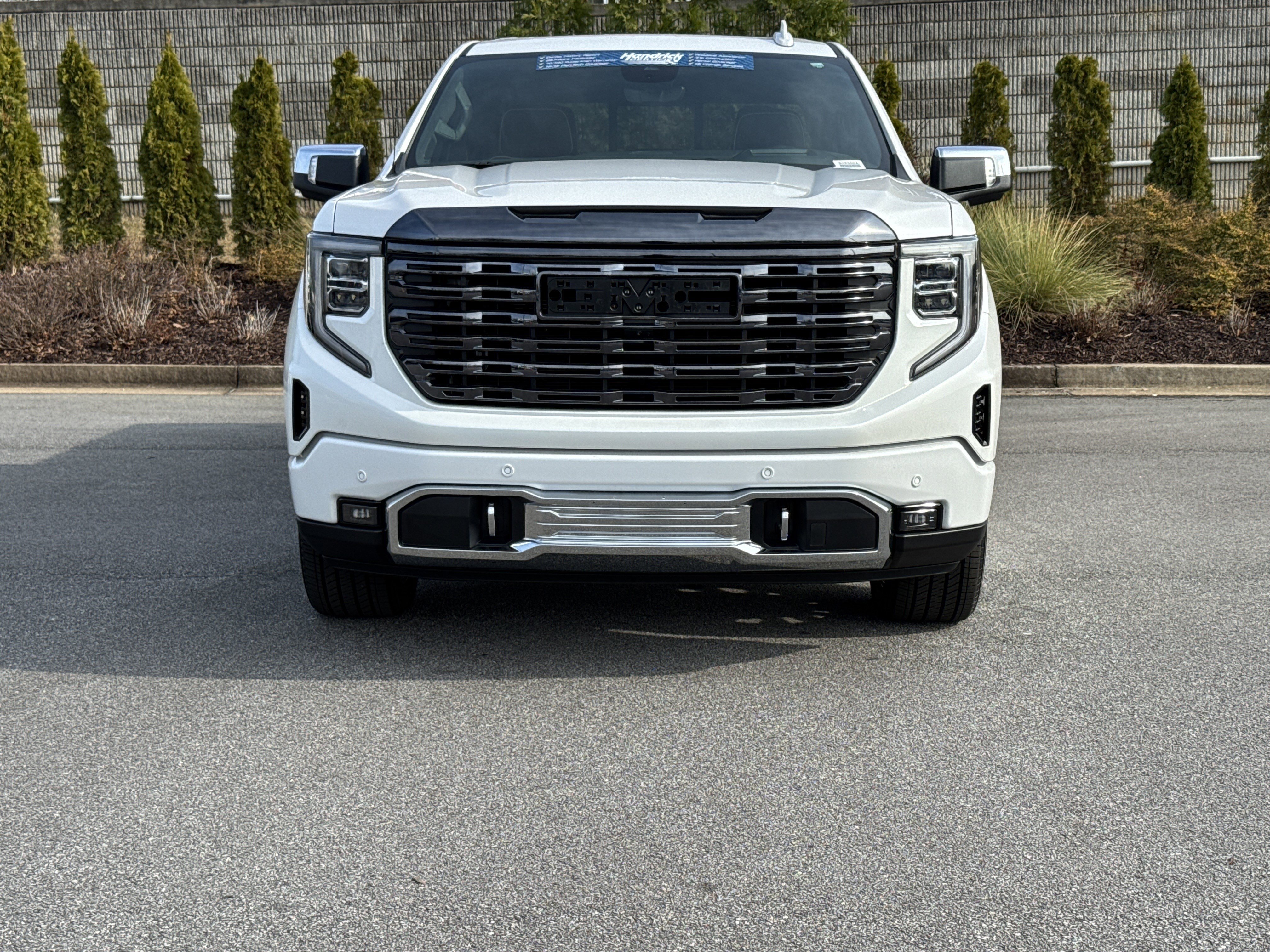 Used 2024 GMC Sierra 1500 Denali Ultimate image 3