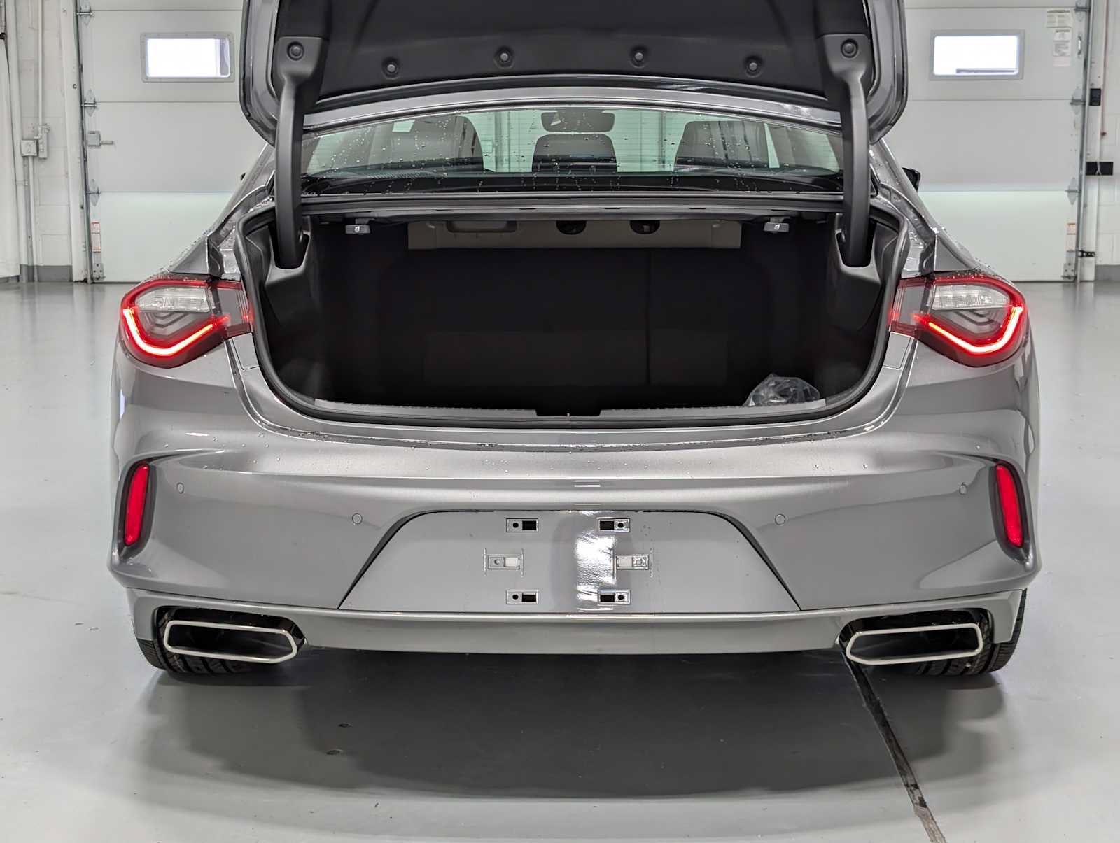 Used 2025 Acura TLX w/ Technology Package FWD image 23