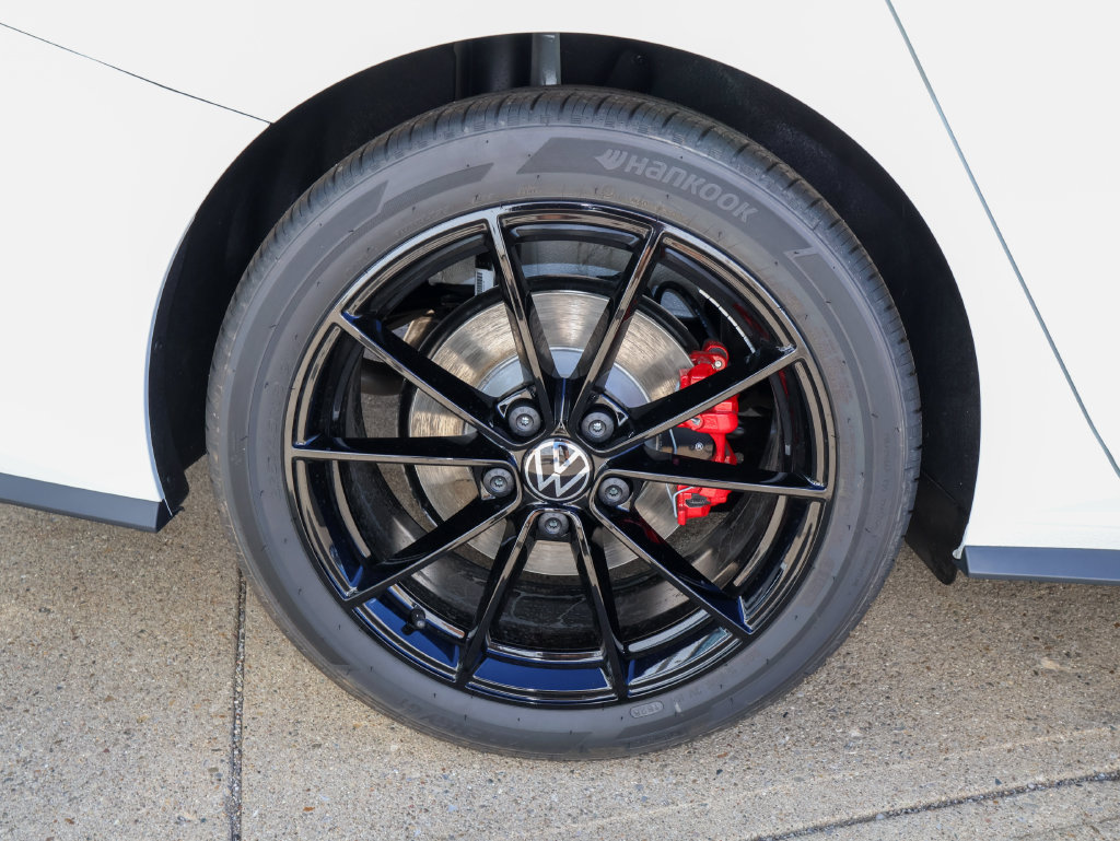 New 2027 Volkswagen Jetta GLI Autobahn FWD image 9