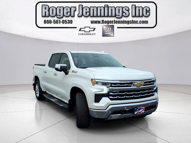 Used 2025 Chevrolet Silverado 1500 LTZ AWD/4WD image 6