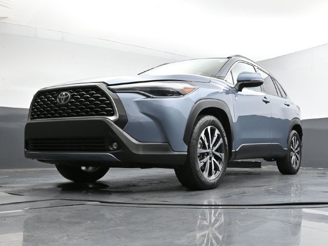 Used 2023 Toyota Corolla Cross XLE w/ Convenience Package FWD image 50