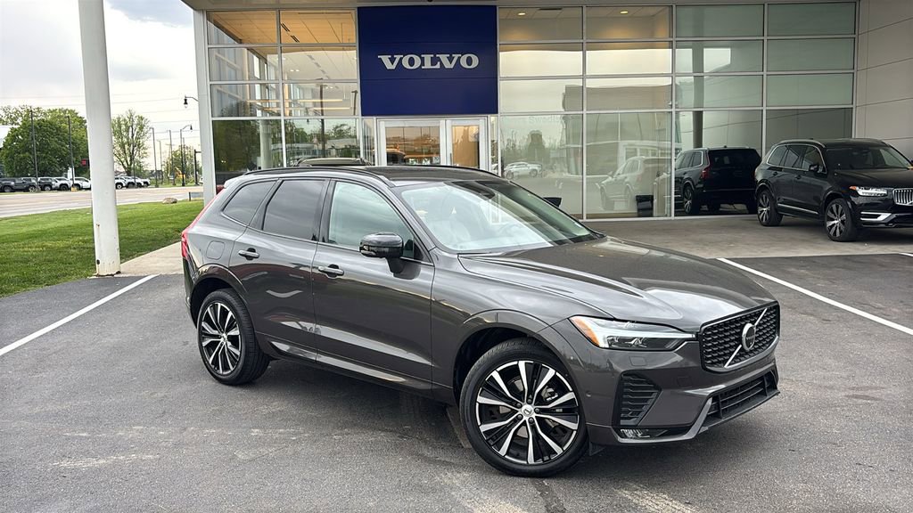 Certified 2025 Volvo XC60 B5 Plus AWD/4WD image 2