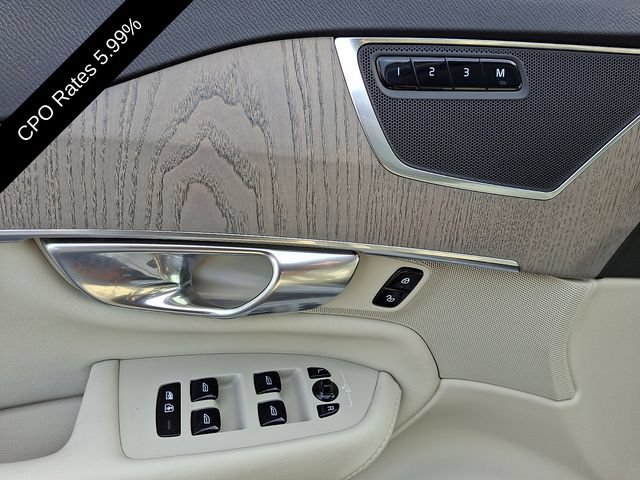Certified 2025 Volvo XC90 T8 Plus w/ Protection Package Premier AWD/4WD image 16